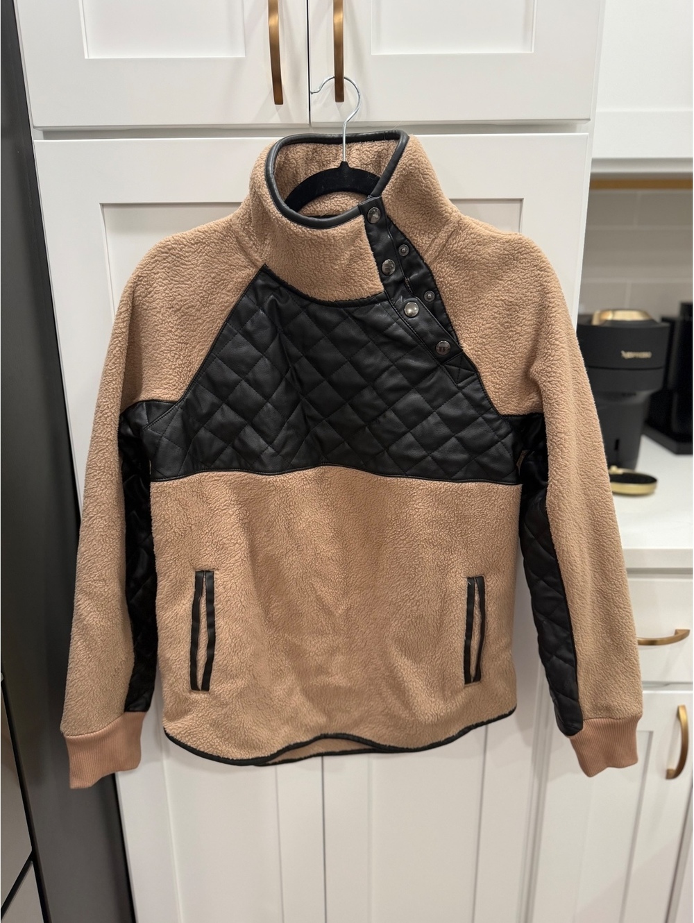 Abercrombie & Fitch Women's XS Quilted Faux Leather and Fleece Pullover Jacket